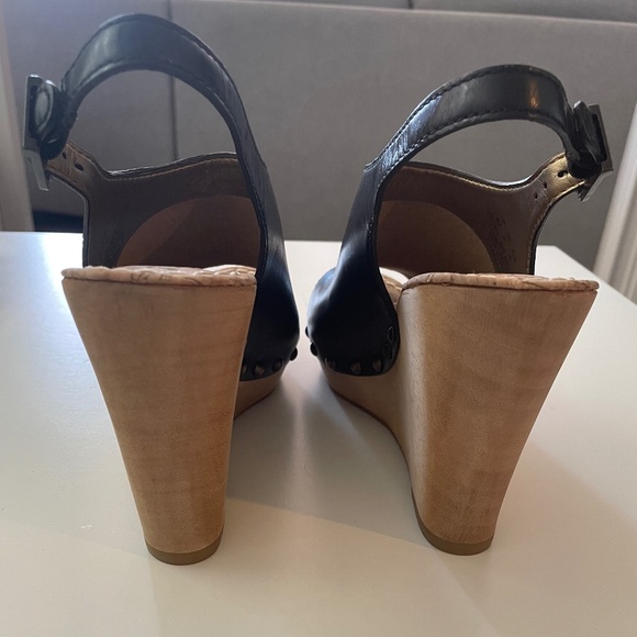 Sam Edelman "Camilla" Black leather wedge sandals - Picture 3 of 5